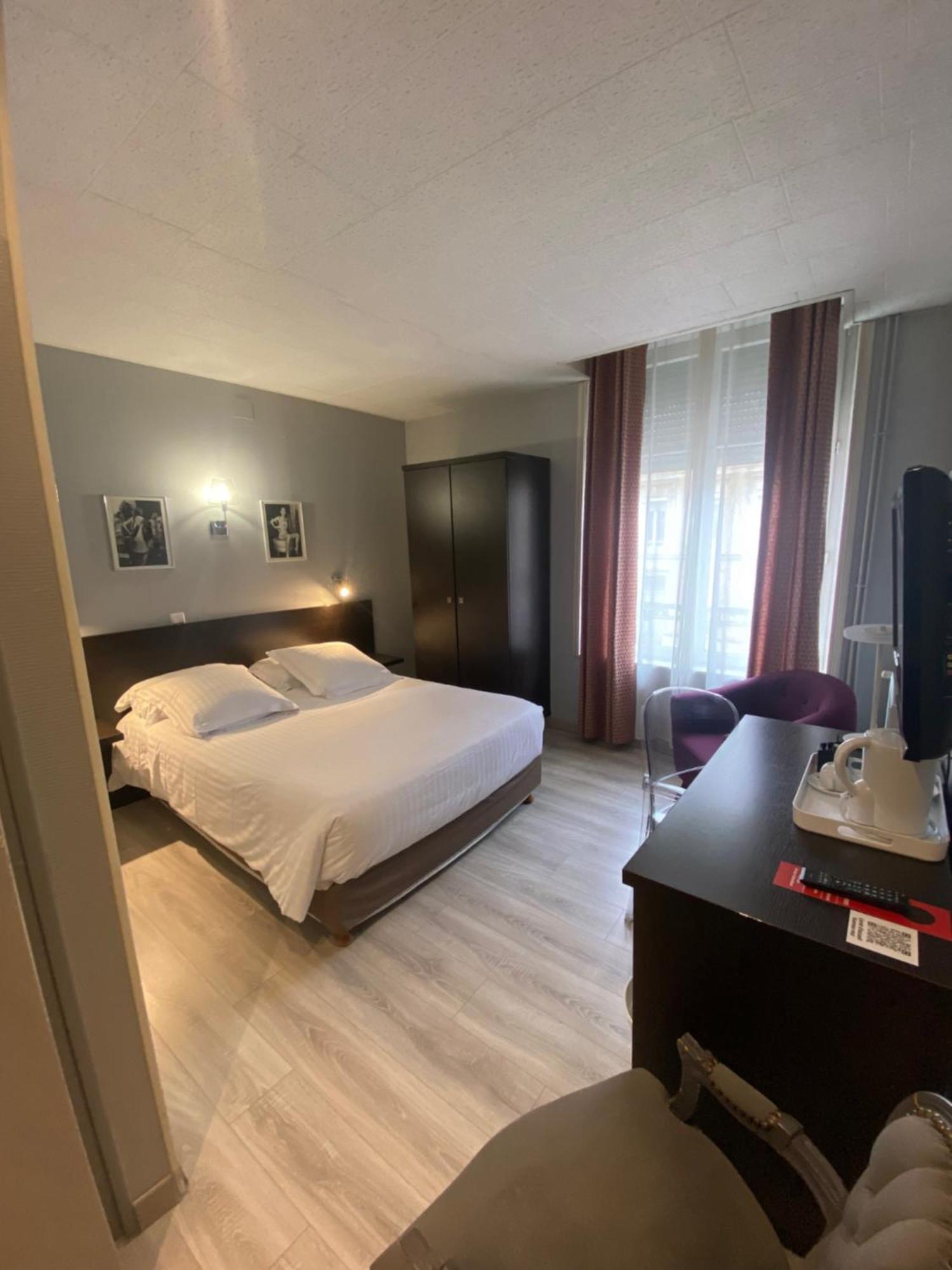 Charleville-Mézières Hotel Le Pelican מראה חיצוני תמונה