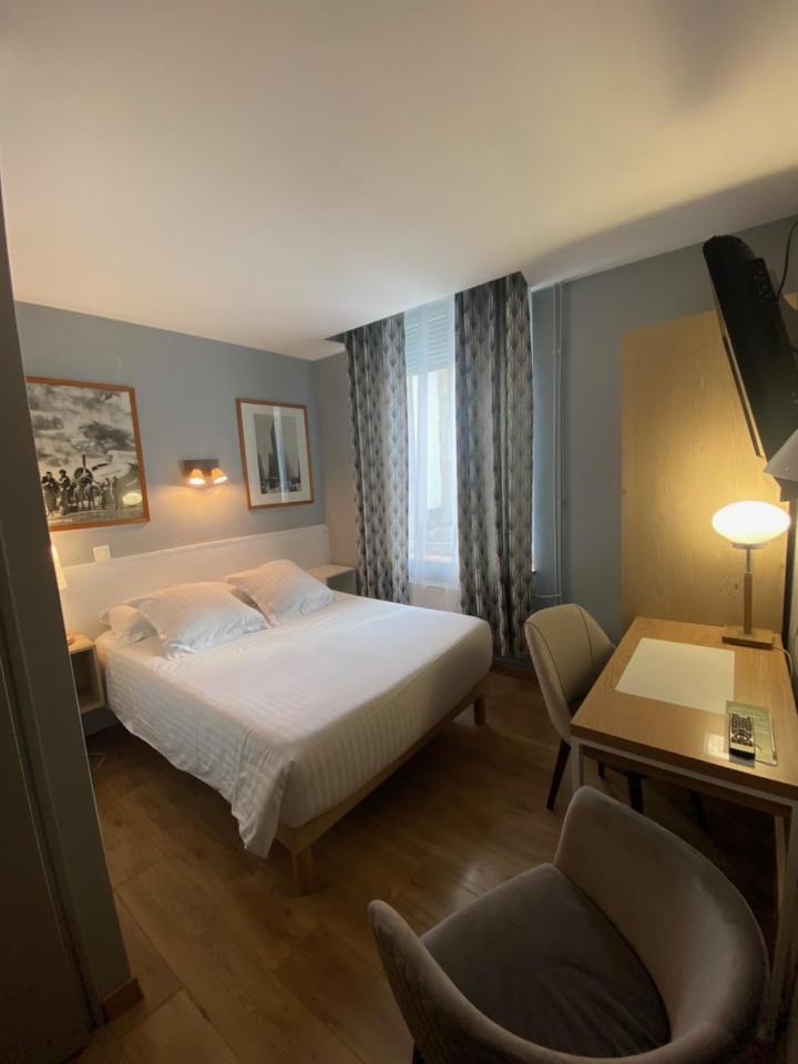 Charleville-Mézières Hotel Le Pelican מראה חיצוני תמונה