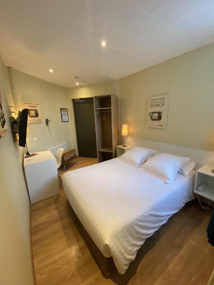 Charleville-Mézières Hotel Le Pelican מראה חיצוני תמונה